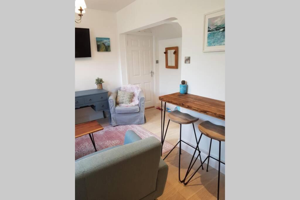 St Ives Apartment Private Parking With Garden 10 Minute Walk Into Town And Beach Εξωτερικό φωτογραφία