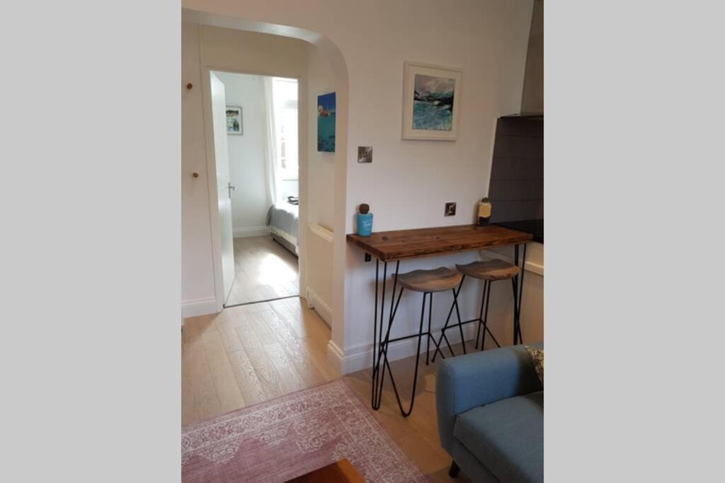 St Ives Apartment Private Parking With Garden 10 Minute Walk Into Town And Beach Εξωτερικό φωτογραφία